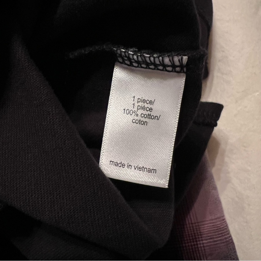 Maurice’s Boxy Black Muscle sleeve‎ T- Shirt Sleeve Top with Padded Shoulders - Picture 5 of 5